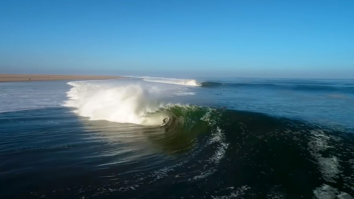 Skeleton Bay: A ciência por trás da melhor onda do mundo