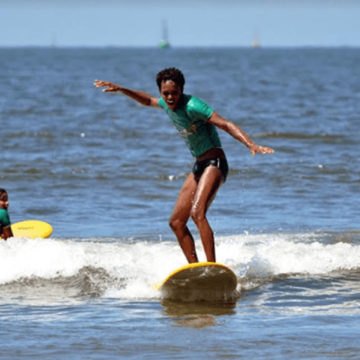 SURF PARA TODOS: Projeto levou experiência para mais de 60 mil pessoas