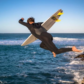 Surfista Dane Reynolds lança sua própria marca de wetsuits