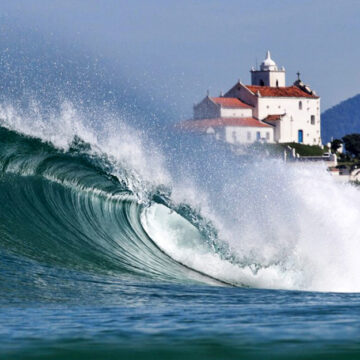 Etapa do mundial de surf no Brasil é cancelada