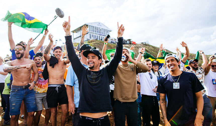 Surfistas protestam contra a WSL