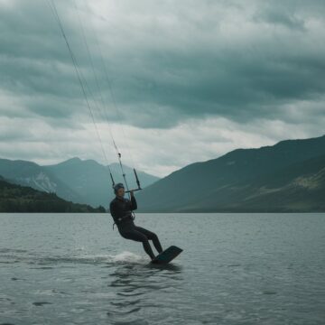 Tudo o que você precisa saber para se apaixonar pelo Kitesurf